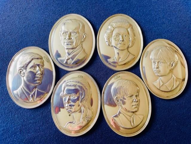 CASED ENGLISH ROYAL FAMILY HALLMARKED STERLING SILVER CAMEO COLLECTION SET BY JOHN PINCHES.