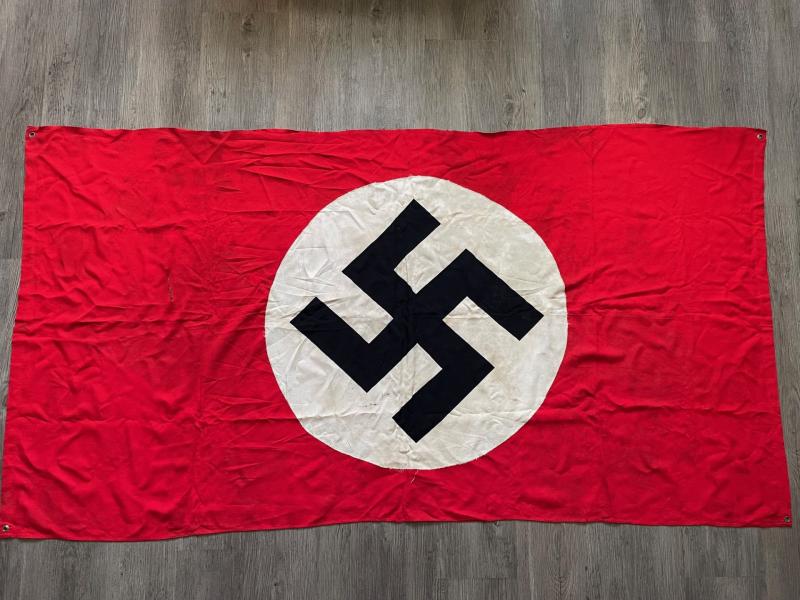 FINE GERMAN WWII, THIRD REICH COMBAT PANZER TANK IDENTIFICATION FLAG