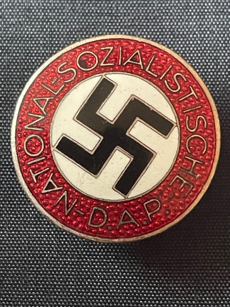 WWII GERMAN NSDAP PARTY BADGE BY KARL WURSTER MARKNEUKIRCHEN SORT AFTER LAPEL FIXING BACK ATTACHMENT