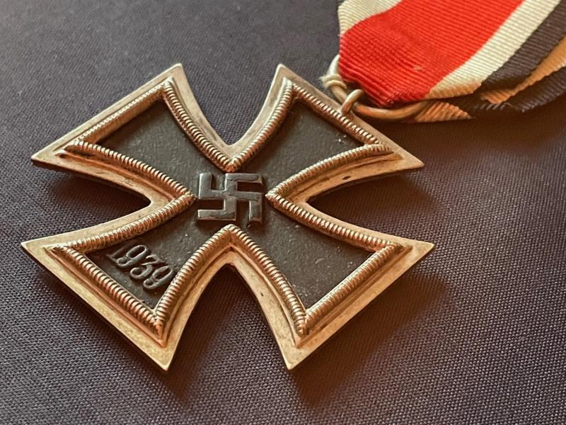 WWII GERMAN IRON CROSS 2ND CLASS NUMBERED RING 55 J.E.HANNER & SOHNE OF GERINGSWALDE JUST WEST OF DRESDEN SCARCE MAKER